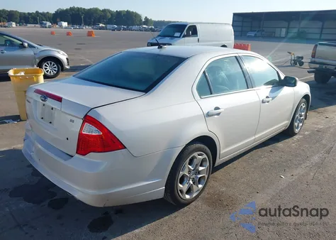 2010 Ford Fusion Se z USA, uszkodzony, nr VIN 3FAHP0HA6AR305716
